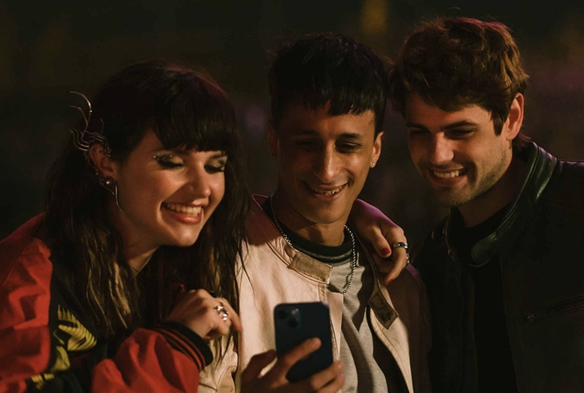 Peyton, Diego, and Eros. in Bad Influence (Image via Instagram/@malainfluencia)